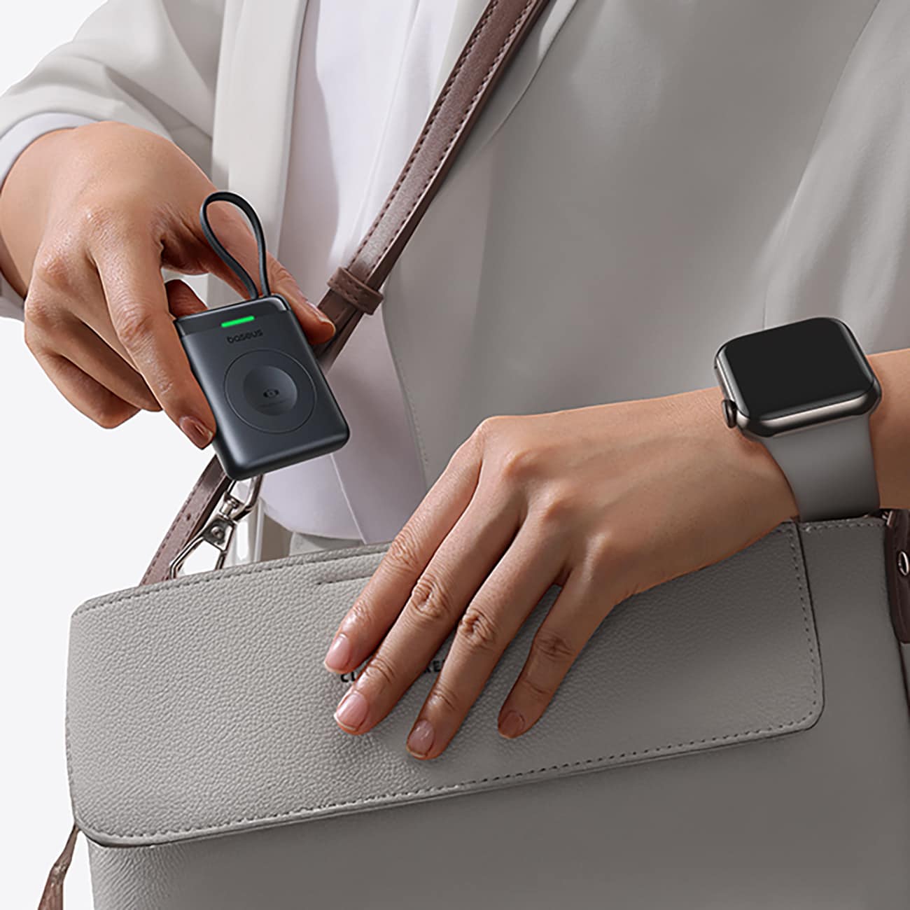 Baseus EnerFill FW11 5 W powerbank for Apple Watch med innebygd kabel – svart