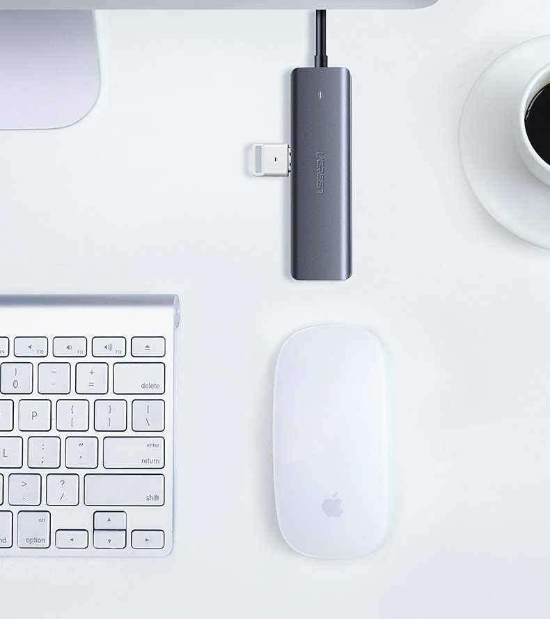 Ugreen USB Type-C-hubb – 4x USB 3.2 Gen 1 med USB-C-laddningsport, grå (CM219 70336)