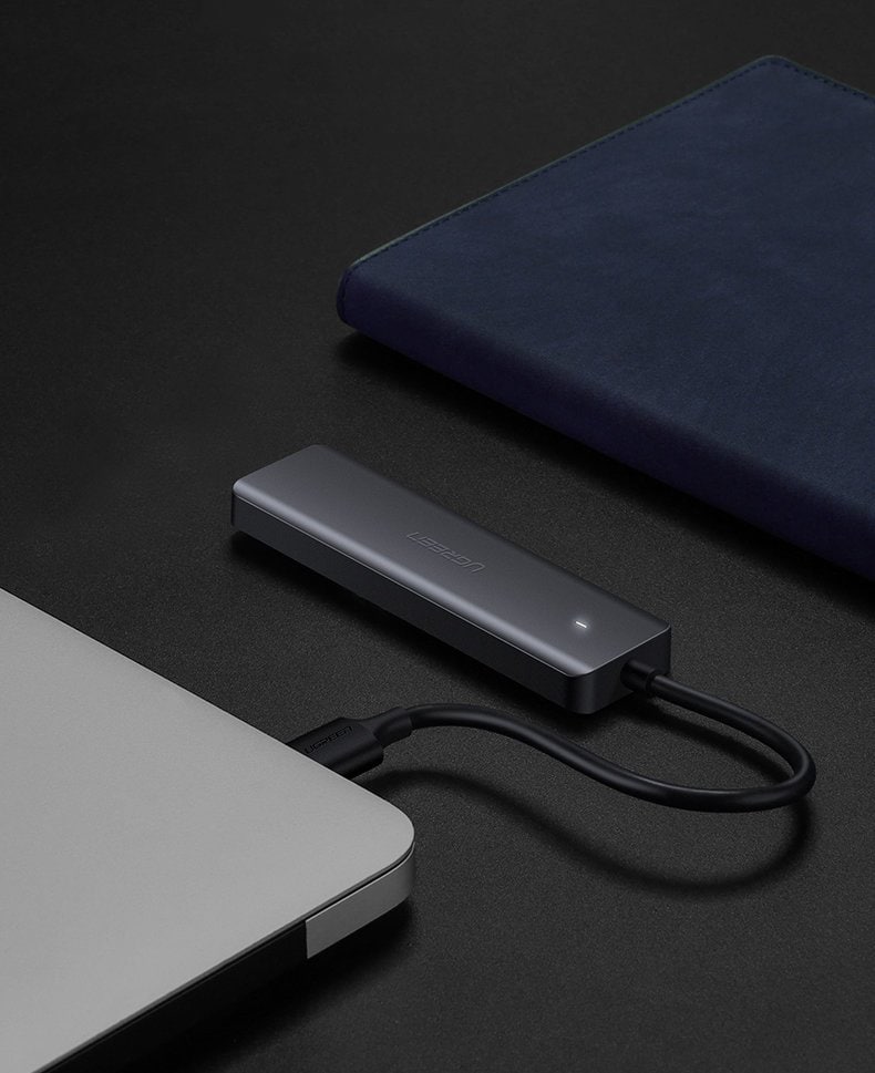 Ugreen USB Type-C-hubb – 4x USB 3.2 Gen 1 med USB-C-laddningsport, grå (CM219 70336)