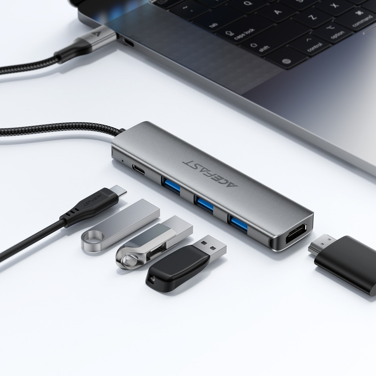 Acefast J16 USB-hubb med USB-C, 5-i-1, HDMI 4K 60 Hz, PD 90 W, dockningsstation – grå