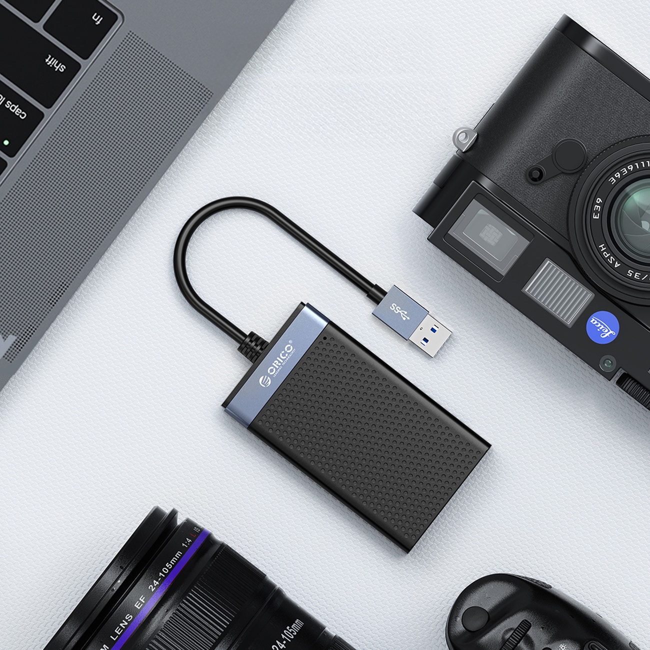 Orico CL4D-A3 USB-A 3.0 SD, microSD, CF, MS 5 Gb/s minneskortläsare – svart och silver