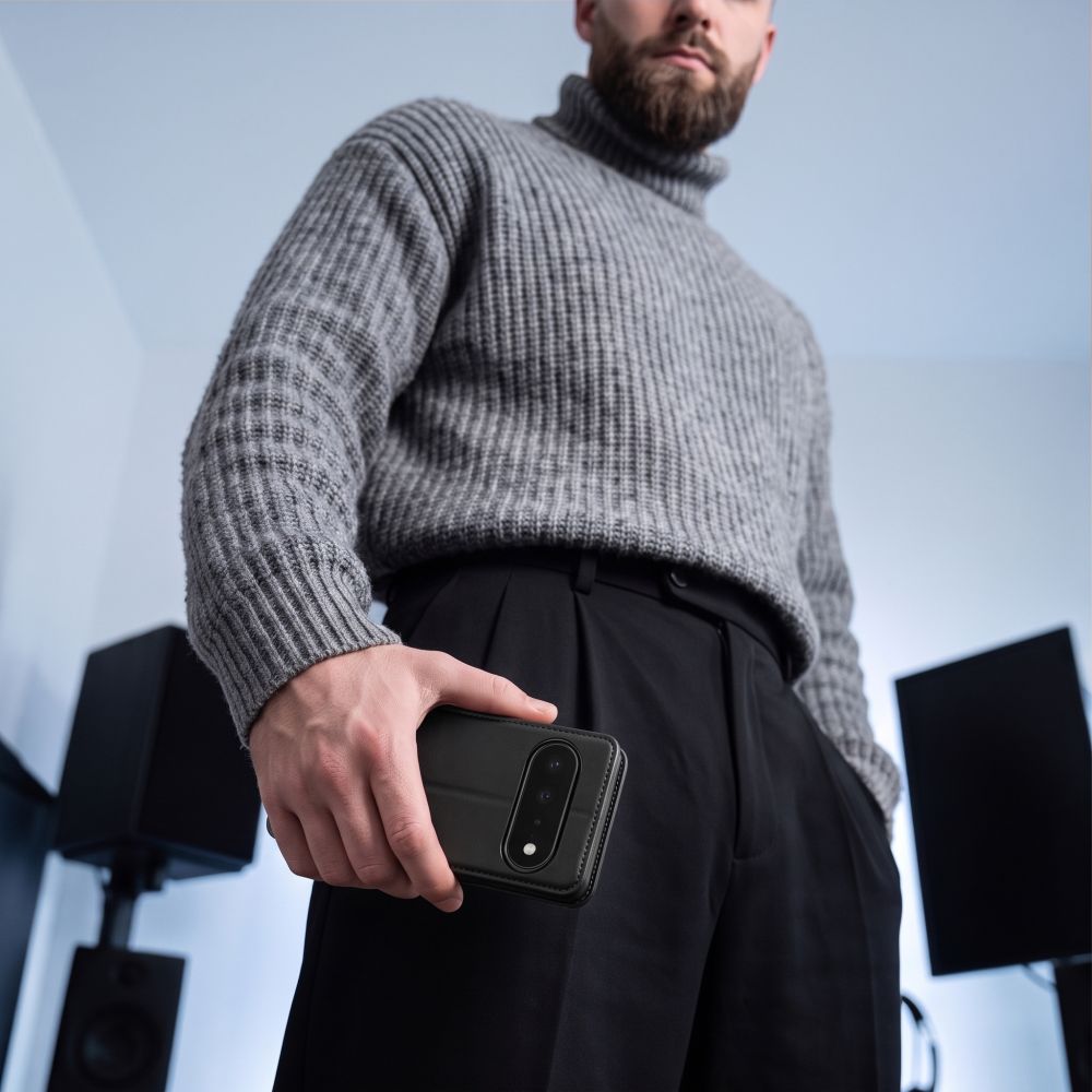 Tech-Protect plånboksfodral för Google Pixel 11 / 11 Pro – matt svart