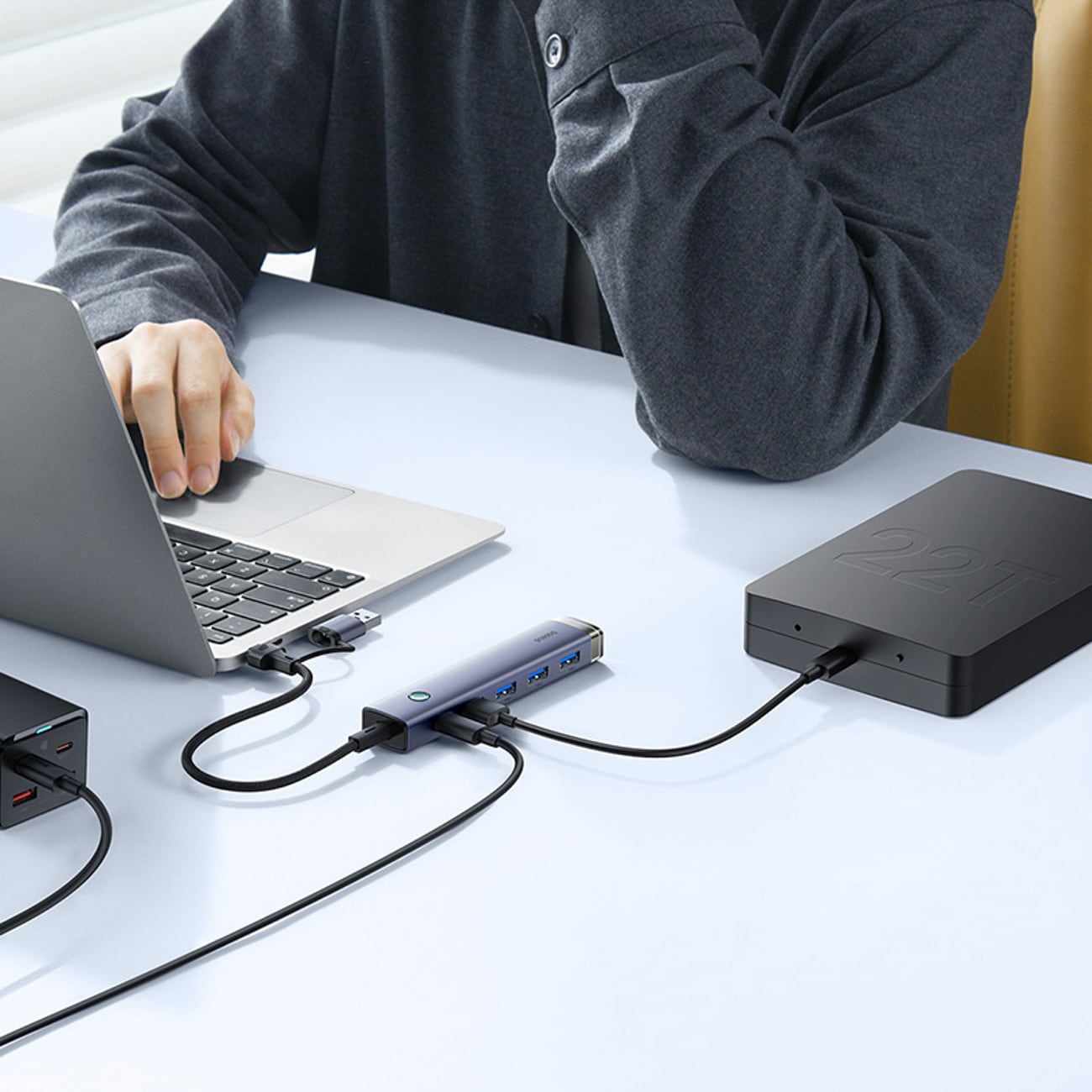 Baseus UltraJoy-serien USB-A/USB-C-hubb, 4xUSB-A 3.0, 1xUSB-C 5V – grå