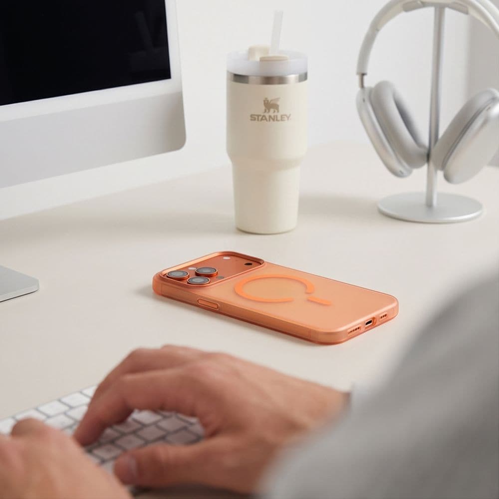 Tech-Protect MagZero MagSafe-fodral för iPhone 17 Pro Max / 18 Pro Max – matt orange