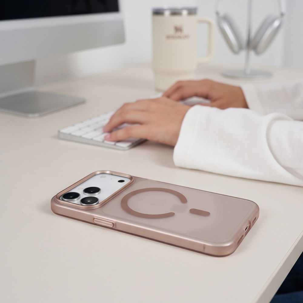 Tech-Protect MagZero MagSafe-fodral för iPhone 17 Pro / 18 Pro – mattbrunt