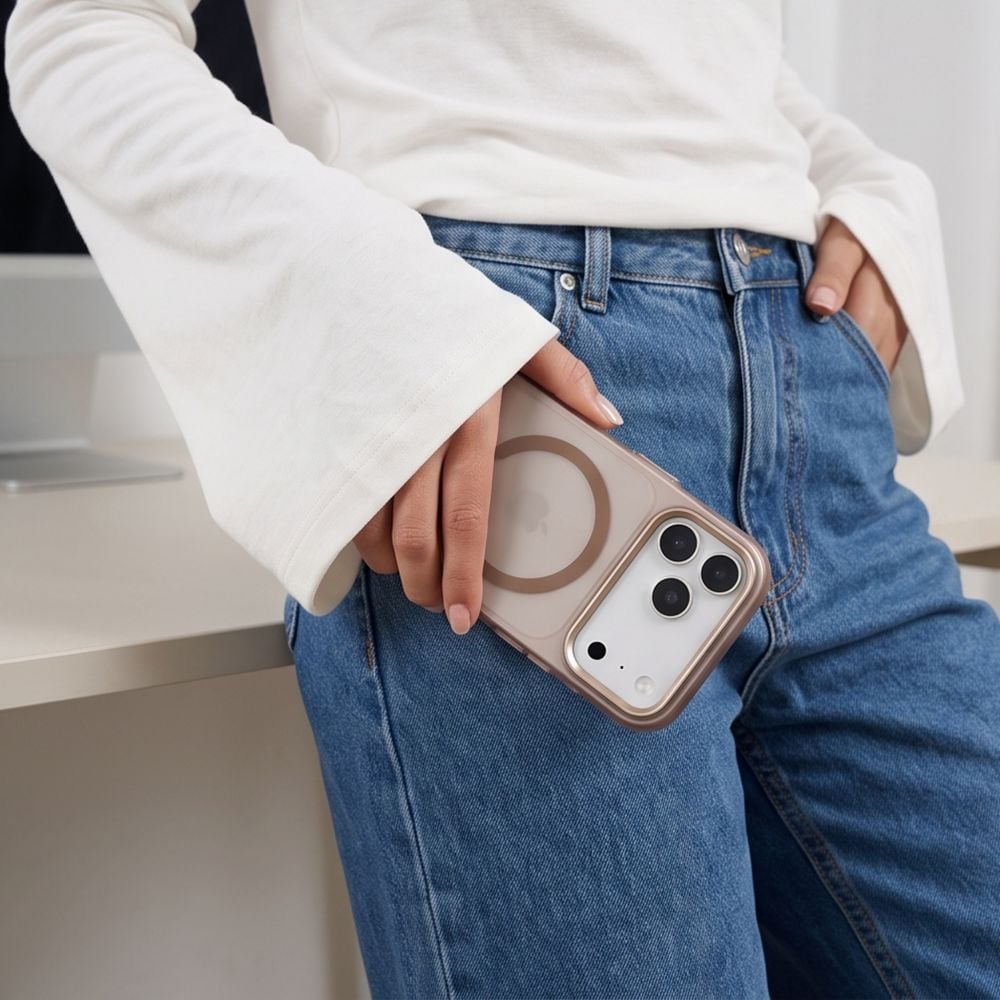 Tech-Protect MagZero MagSafe-fodral för iPhone 17 Pro / 18 Pro – mattbrunt