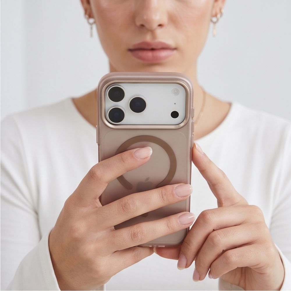 Tech-Protect MagZero MagSafe-fodral för iPhone 17 Pro / 18 Pro – mattbrunt