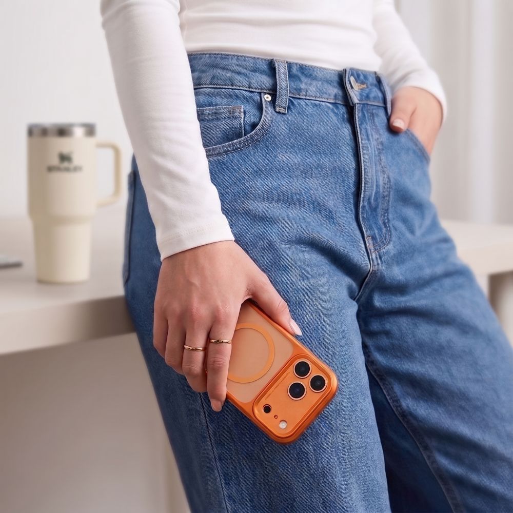 Tech-Protect MagPrime MagSafe CC-fodral för iPhone 18 Pro / 17 Pro – matt orange