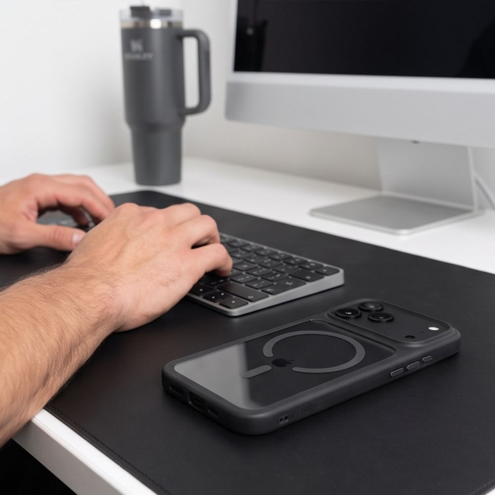 Tech-Protect MagOne CC MagSafe-etui + hærdet glas (2-pak) til iPhone 18 Pro / 17 Pro – Klar sort