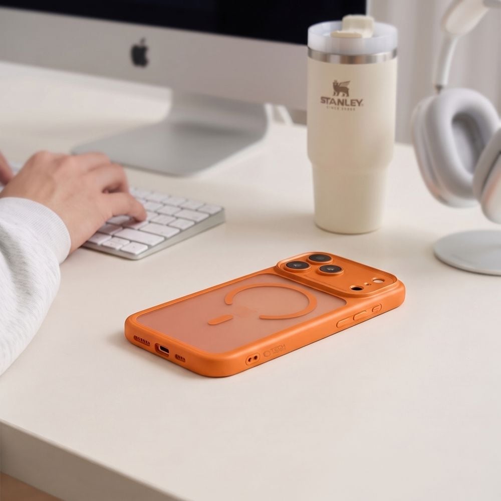 Tech-Protect MagPeak MagSafe CC-etui til iPhone 18 Pro Max / 17 Pro Max – mat orange