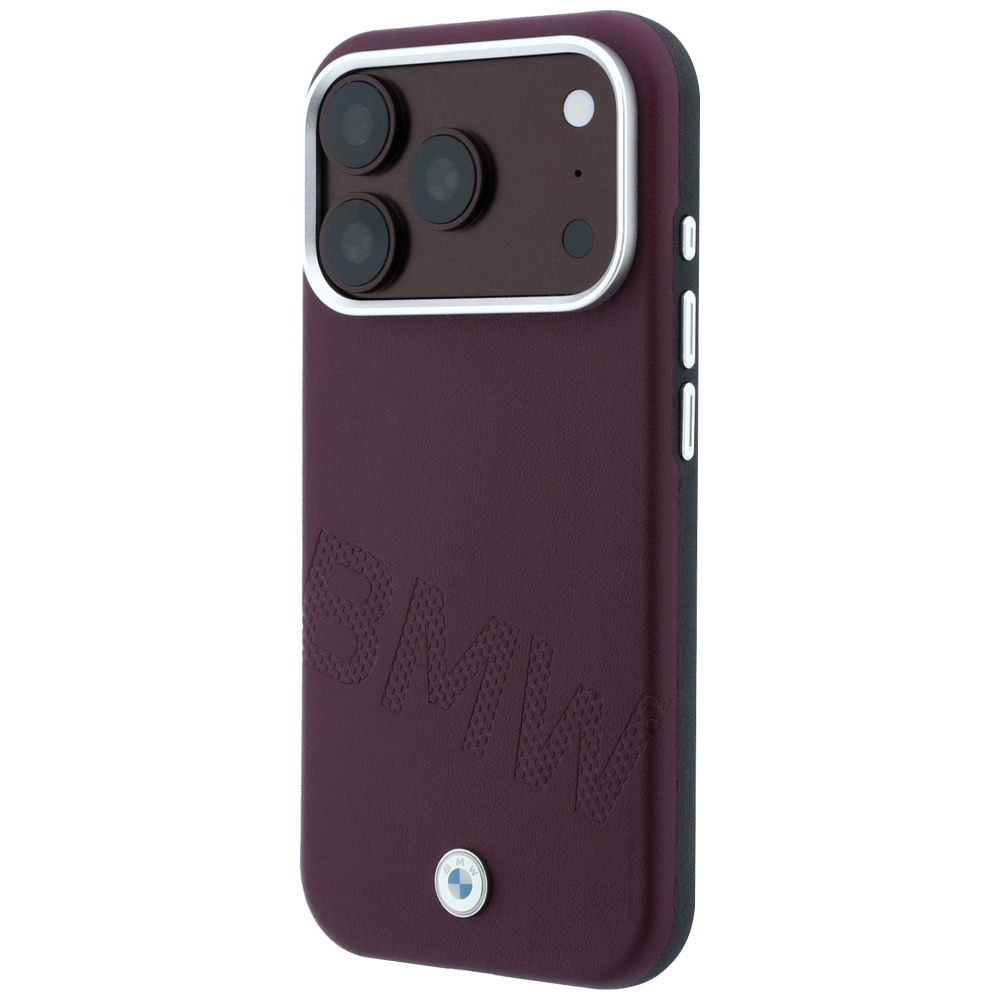 BMW-logo med skråtstillede, præget bogstaver – MagSafe-etui til iPhone 17 Pro / 18 Pro – burgunder